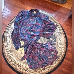 VINTAGE LIZ CLAIBORNE PAISLEY SILK DRESS 

GORGEOUS CONDITION LIKE NEW 😍
